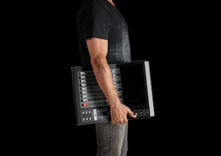 Mezcladora digital para grabación o en vivo 16 x 8 pantalla tactil 9" con puertos Dante incorporado
