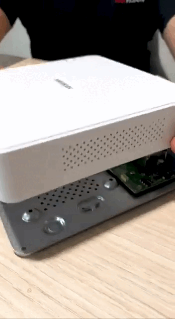 Kit IP 2 Megapixel / NVR de 8 Canales con 8 Puertos PoE / 2 Cámaras IP Bala para Exterior / 2 Cámaras IP Domo para Exterior