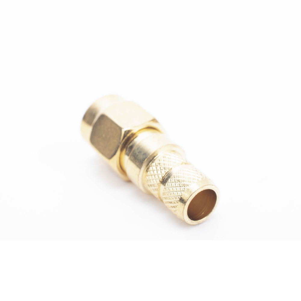 Conector SMA Macho Inverso de Anillo Plegable para Cables RG-8/X, LMR-240, 9258, Oro/ Oro/ Teflón.​