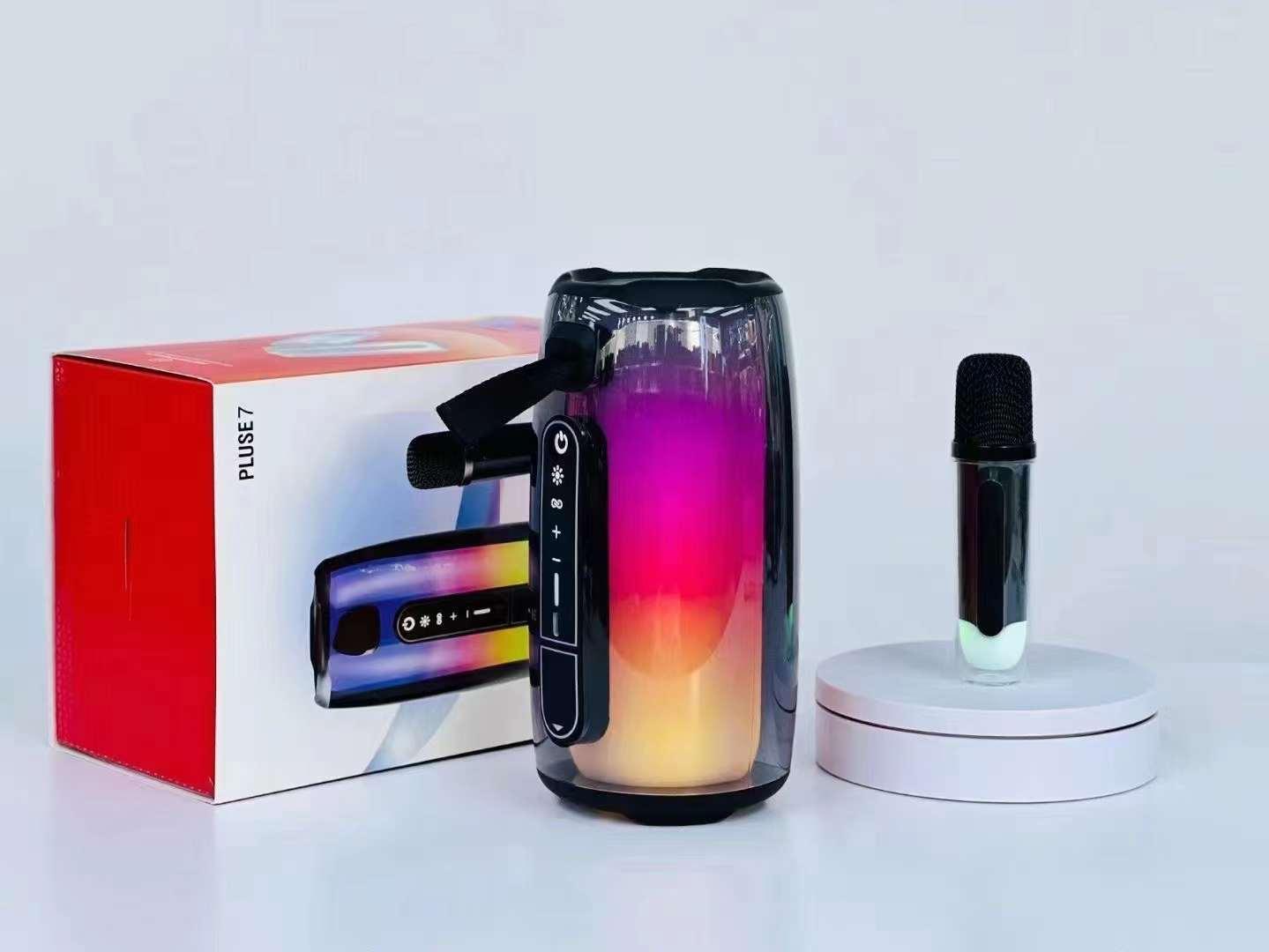 Bocina Altavoz Bluetooth Pulse7 colorido, luz ambiental de 360 grados, con opción de 1 o 2 microfonos para usar como karaoke, con batería incorporada - Ciaespinoza.com
