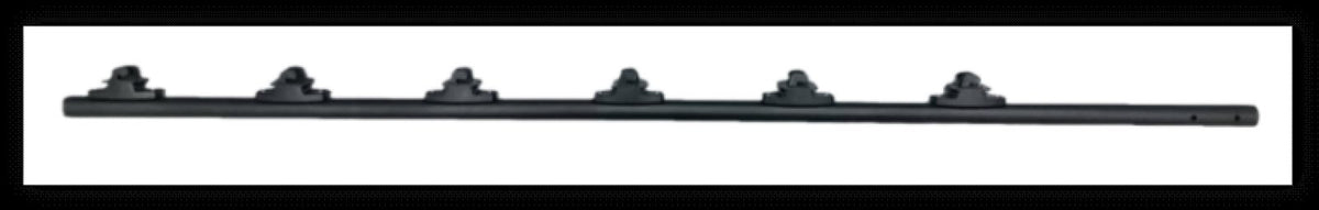 Poste de Paso / Tubo de Acero Galvanizado / Diámetro 1" / Longitud 140 cm / 6 Aisladores / Color Negro / 1 KG