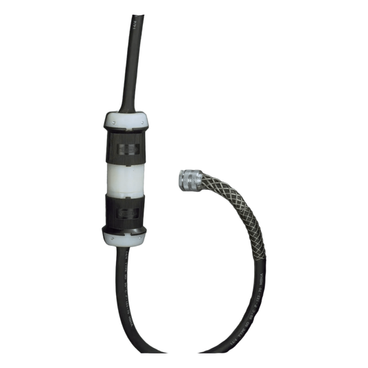 Conector Industrial con Bloqueo de Media Vuelta / 20 A 250 V CA / 2 Polos 3 Hilos / Color Blanco y Negro / Nema L6-20R.