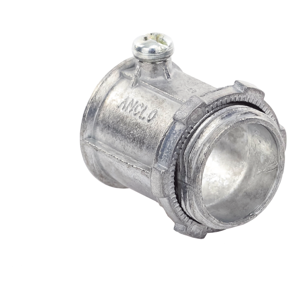 Conector de 3/4" para Tubo Pared Delgada con Tornillos Opresores.