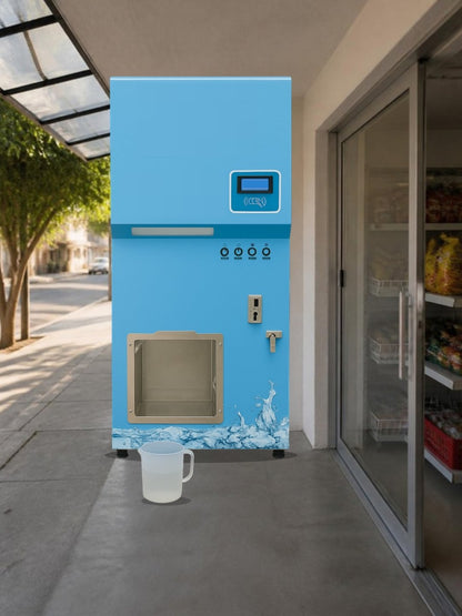 Máquina expendedora de hielo a granel 140 kg/día bajo techo junto a la puerta de una tienda de abarrotes