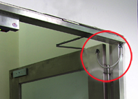 Loop Pasacable Color Plateado para Puertas / Acero Inoxidable / Ideal para Control de Acceso / Tapas de Plástico