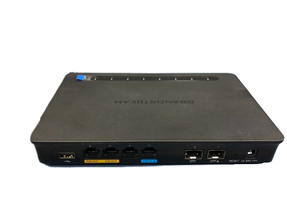 Router Gigabit VPN / Balanceador de cargas / 30,000 sesiones NAT / 4 puertos 10/100/1000 Mbps + 2 puertos SFP (WAN/LAN) / 1 puerto entrada PoE(af/at)