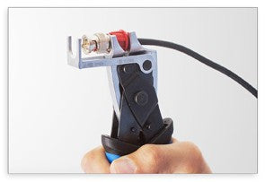 Conector a Presión Rojo / Para Conectores BNC / Instalación Simple, Rápida, Resistente y de Calidad