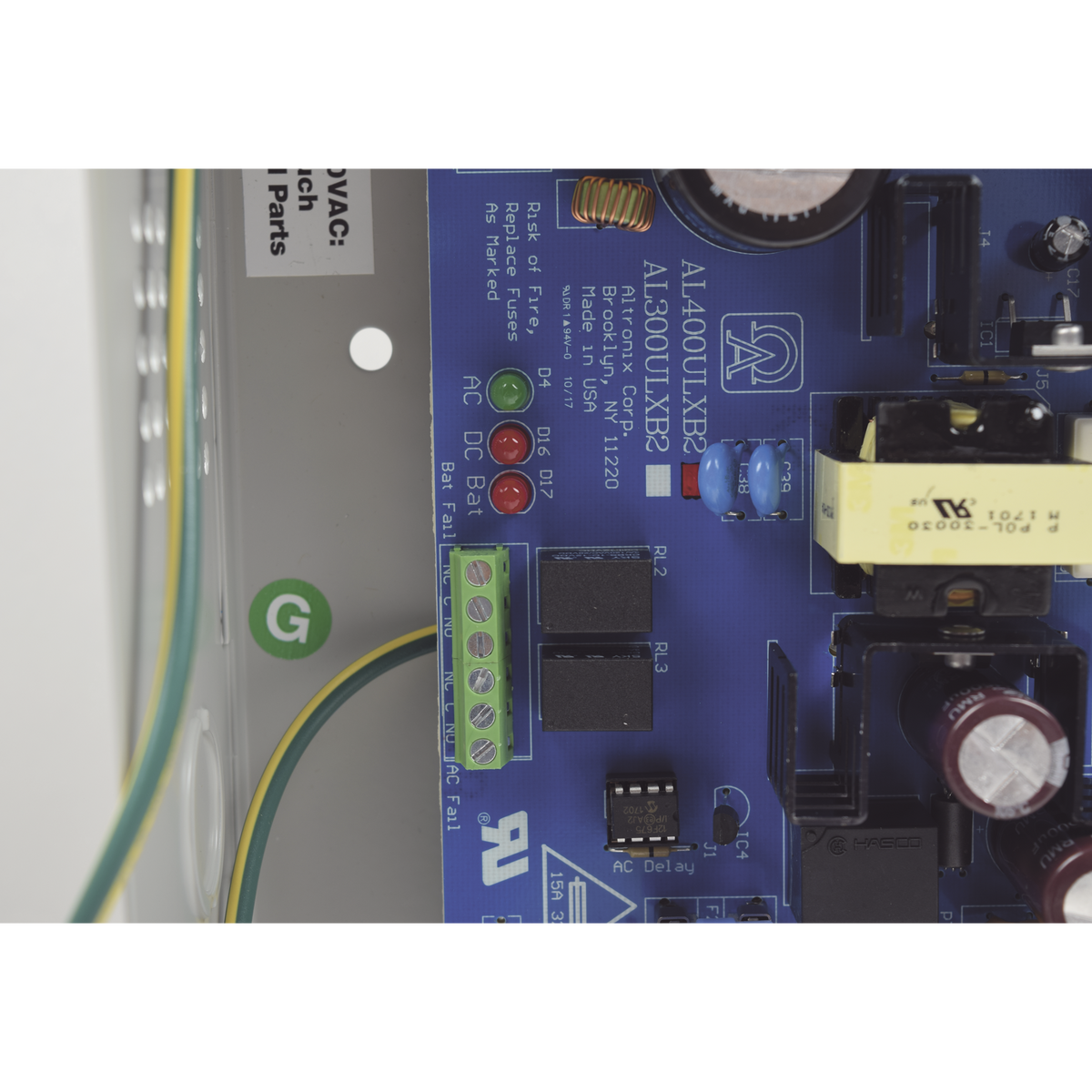 Fuente de Poder, 13.8 Vcc, 7 A, 96.6 W, Entrada 115 Vca, Regulación Electrónica, Disipador de Calor