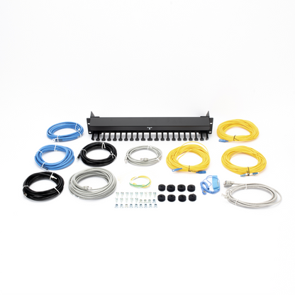 OLT Carrier Class Modular GPON, 16 Ranuras de Servicio, Incluye 1 Tarjeta de Servicio, crecimiento hasta 256 puertos GPON o 128 XGPON, Gestión por