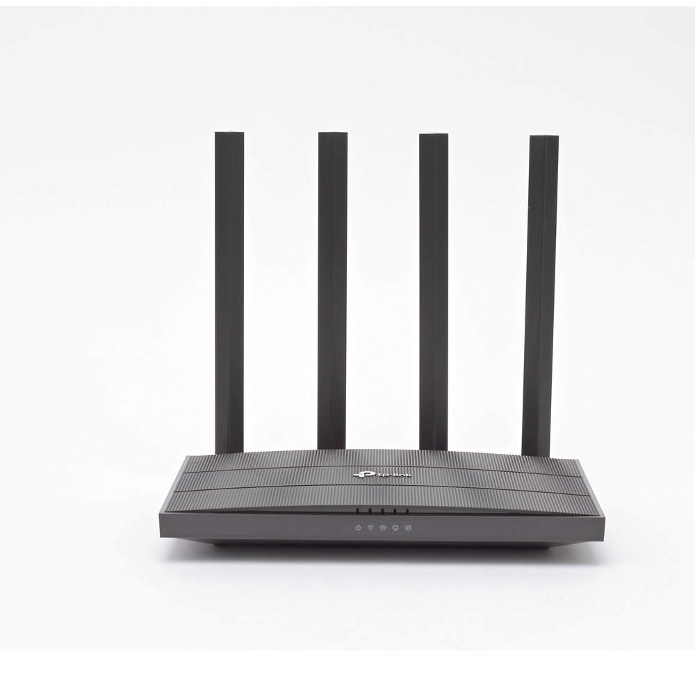 Router inalámbrico WiFi 5 ac / Wave 2 MU-MIMO 3x3 1900 Mbps / Doble Banda 2.4 y 5 GHz / 1 puerto WAN 10/100/1000 Mbps / 4 puertos LAN 10/100/1000