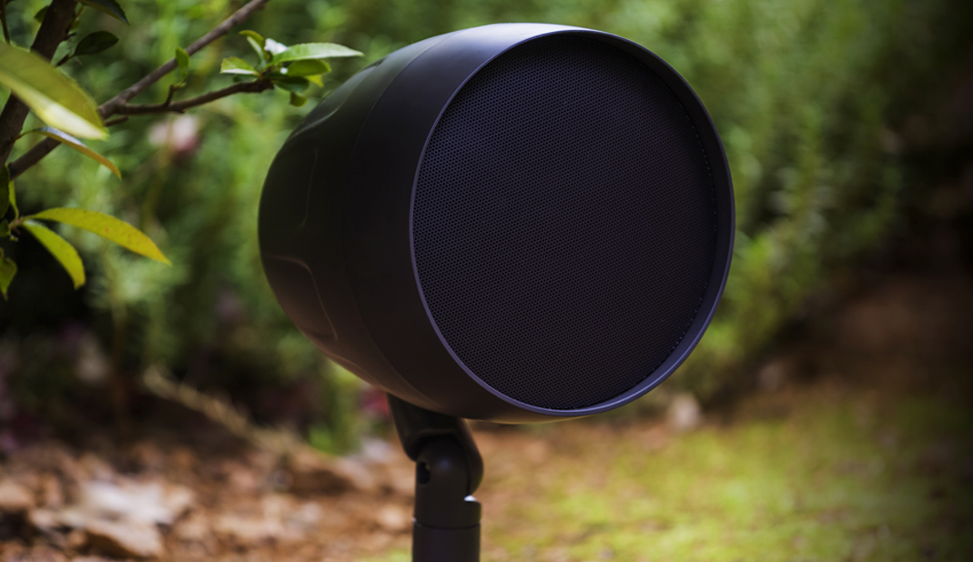 exterior | altavoz de 2 vías | Acoustiscape 8in | 64 Watts | 8 ohms| 70V/100V | Switchable | incluye estaca