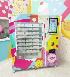 Dessert Vending Machine Strawberry Chessecake Vending Machine with Elevator and Big Touch Screen