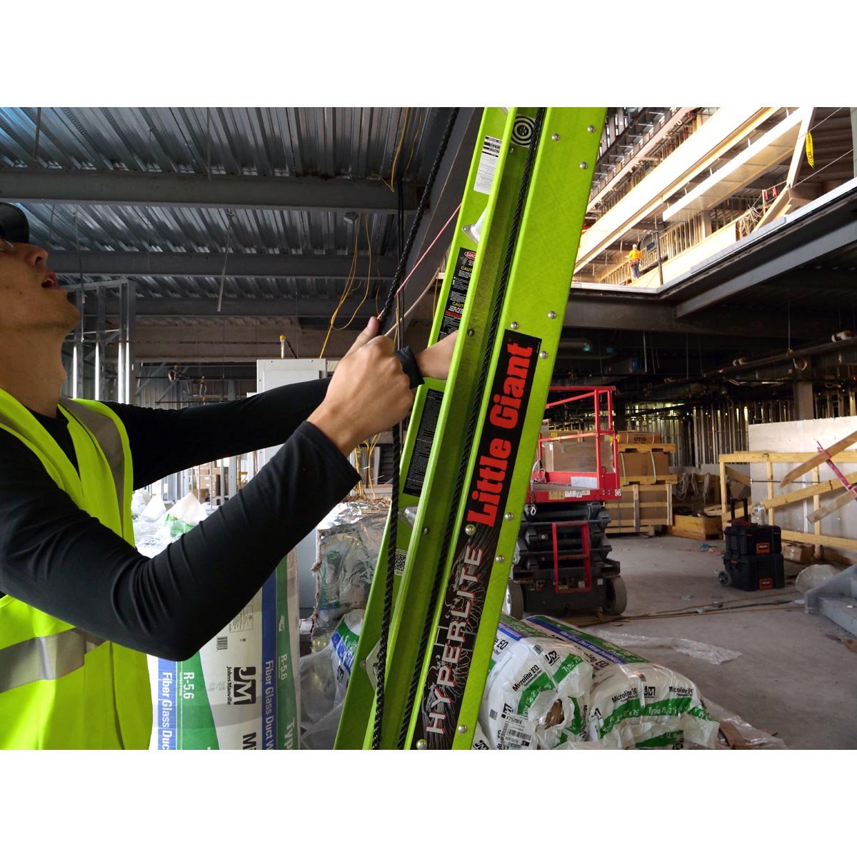 Escalera de Extensión de Aluminio + Fibra de Vidrio Hasta 8.5 m. !La Más Liviana del Mundo! (No. Parte: 18728)