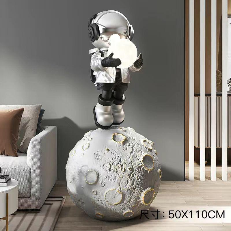 Estatua de astronauta, diferentes modelos de 80cm a 140cm - Ciaespinoza.com