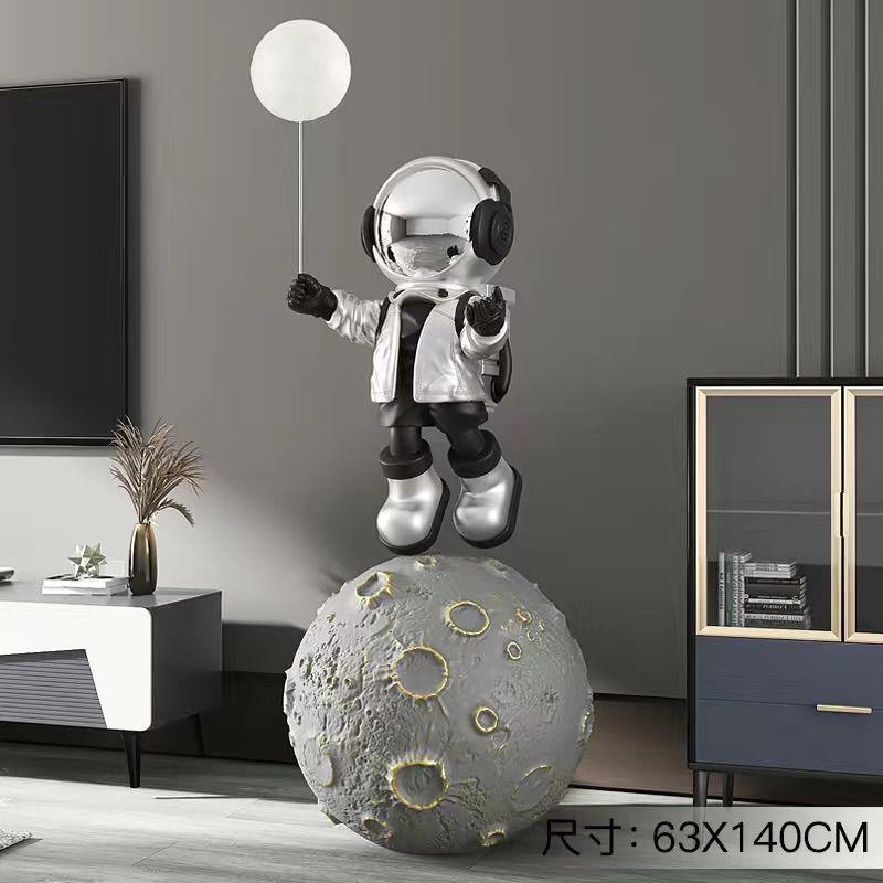 Estatua de astronauta, diferentes modelos de 80cm a 140cm - Ciaespinoza.com