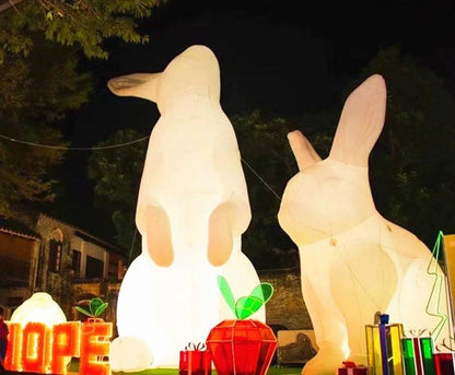 Inflables retroiluminados de 2mts a 10mts de Lunas, Conejos, Astronautas, varios modelos y medidas. - Ciaespinoza.com