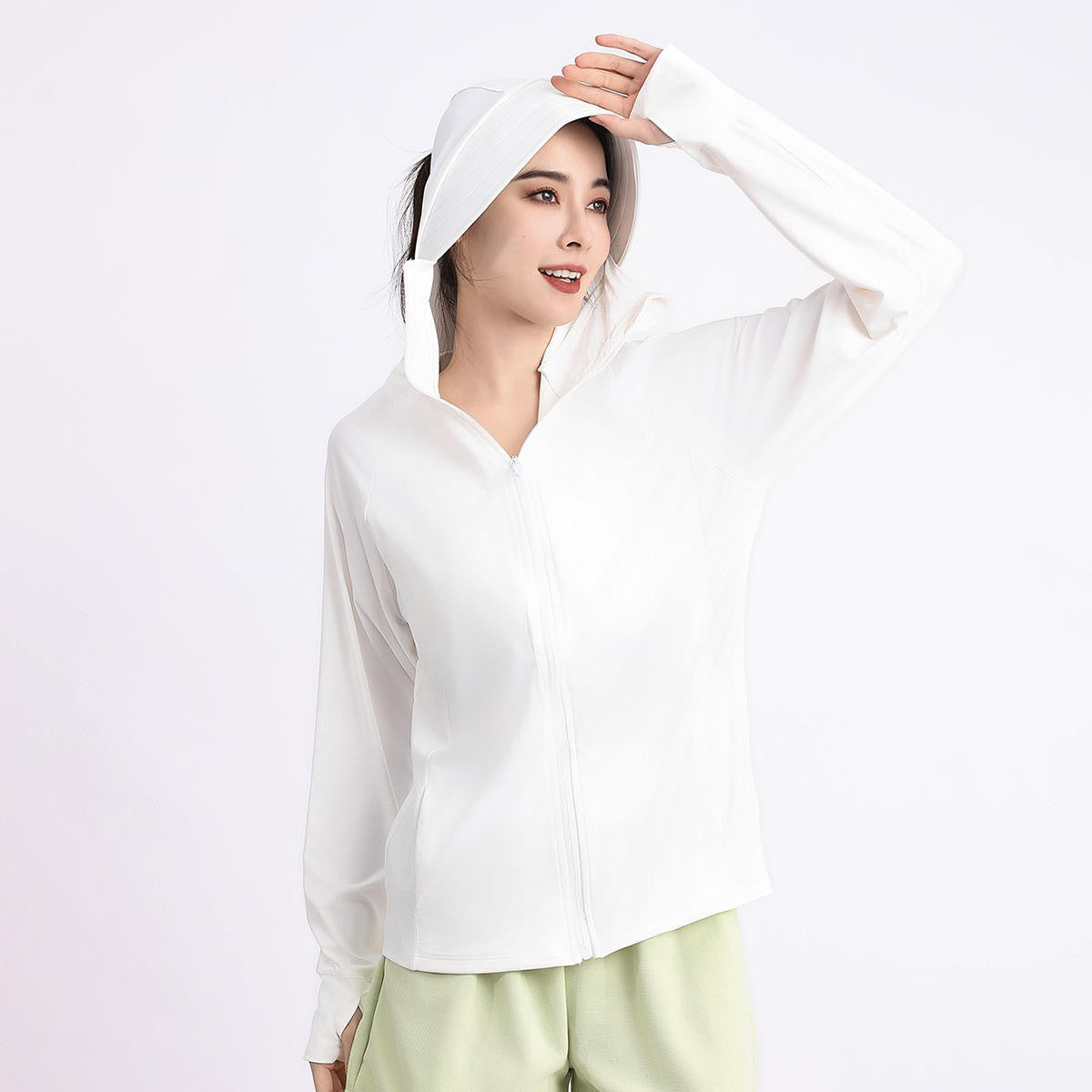 Chamarra Ligera con Capucha y Protección Solar UPF 50+ | Unisex