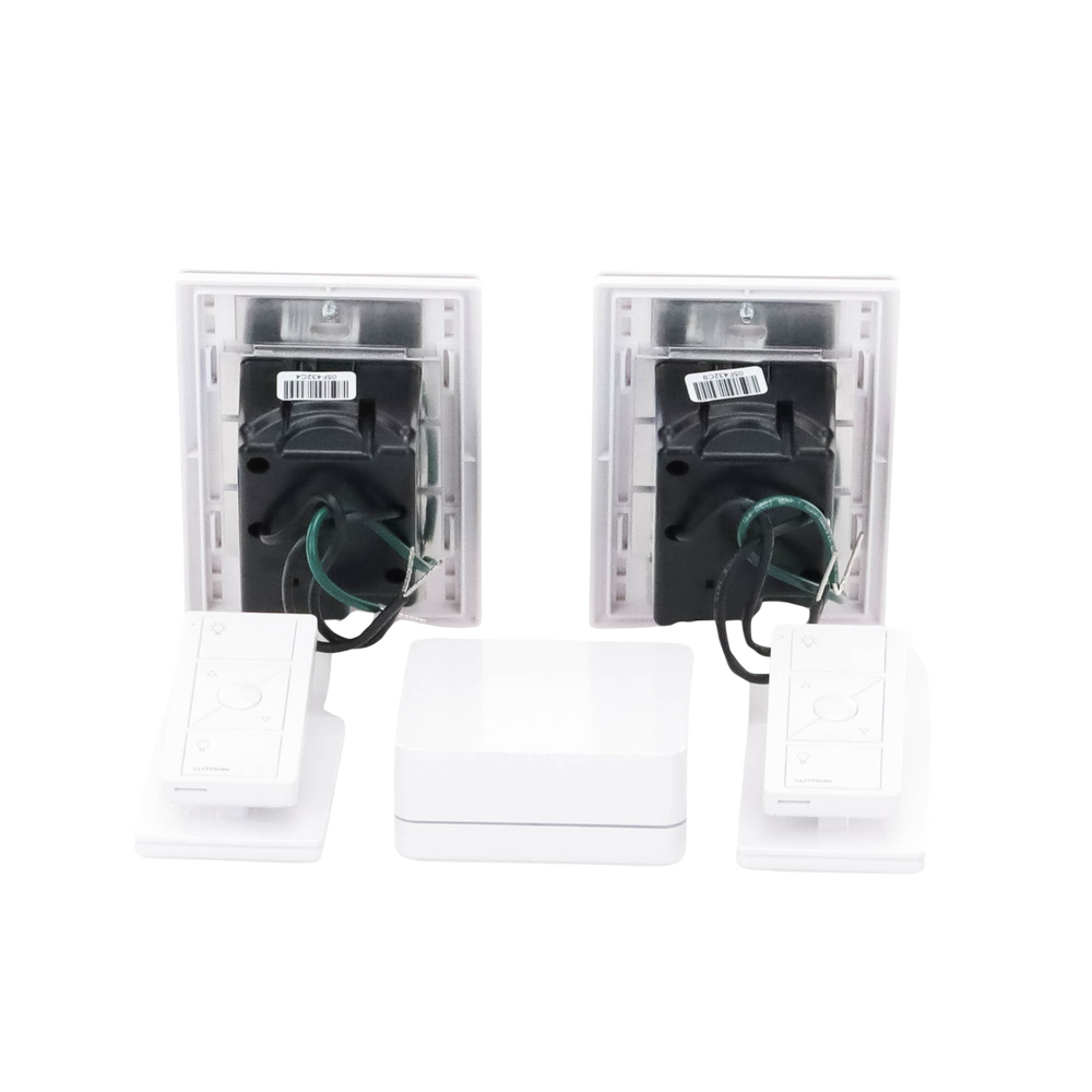 Kit de inicio de iluminación inteligente con hub Smart Bridge, 2 atenuadores de pared sin neutro, 2 controles Pico con pedestal de mesa y 2 placas