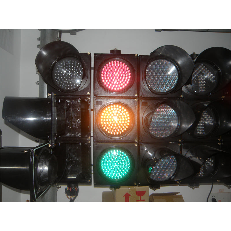 Semáforo / Señalización Rojo, Verde y Amarillo / Diametro 100mm / LED / 110vca.