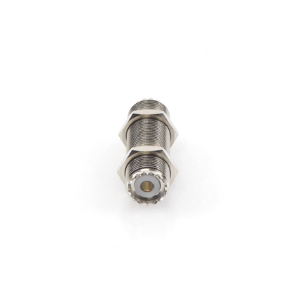 Adaptador Pasamuros de Doble UHF Hembra (SO-239), Montaje para Panel con Rosca Estándar
