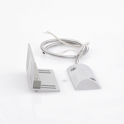 Contacto Magnético para Piso Uso Rudo / GAP 75 mm (3 in) / Cable Blindado 55 cm / Placa de Montaje en L / 12 VCC