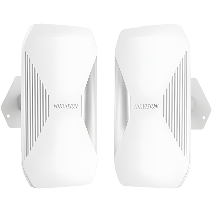 Puente Inalámbrico 5GHz / 867 Mbps / 5 Km de Alcance / Kit 2 Unidades / IP55 / 3 Puertos Gigabit / PoE In-Out / Gestión HPP