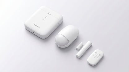 (AX PRO) KIT de Alarma AX PRO / Incluye: 1 Hub con bateria de respaldo / 1 Sensor PIR / 1 Contacto Magnético / 1 Control Remoto / WiFi / Compatible