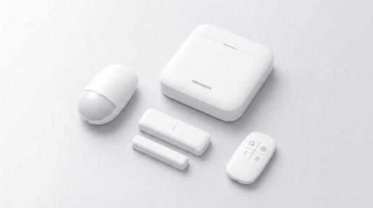 (AX PRO) KIT de Alarma AX PRO / Incluye: 1 Hub con bateria de respaldo / 1 Sensor PIR / 1 Contacto Magnético slim / 1 Control Remoto / WiFi