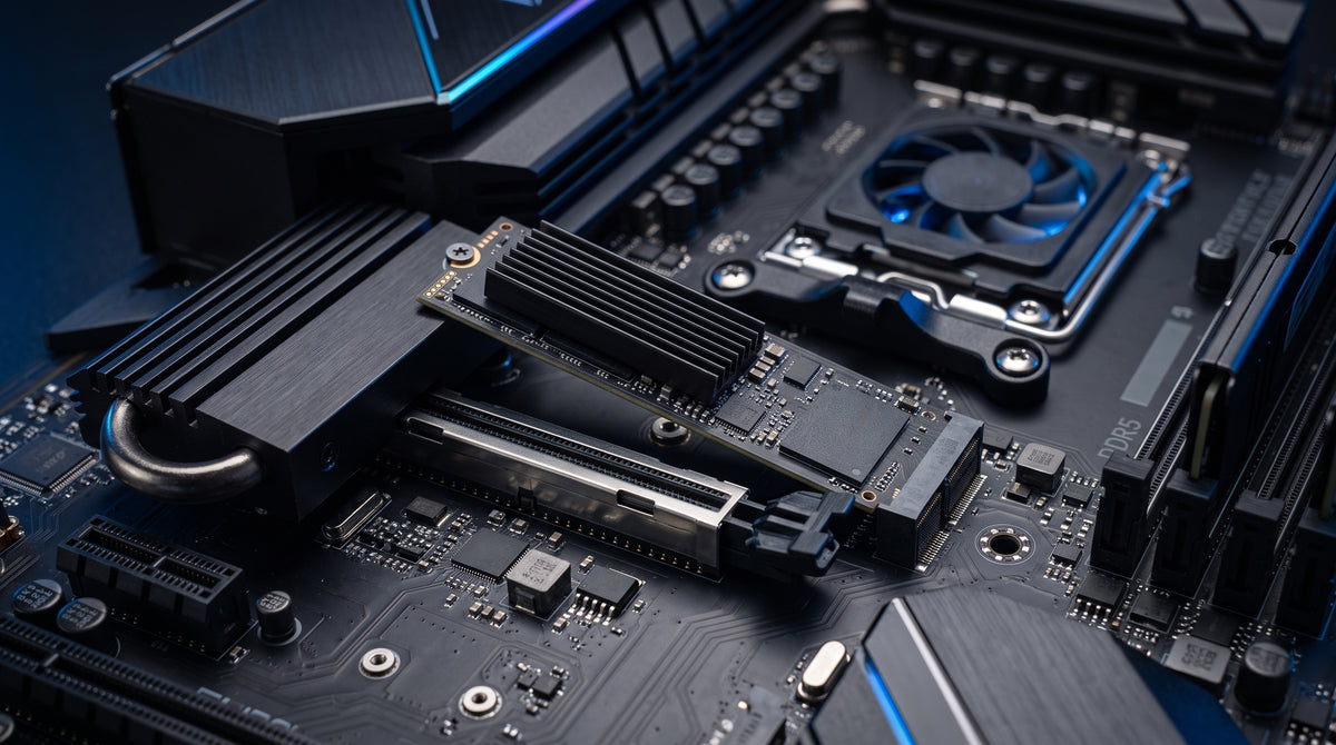 Unidad de Estado Sólido (SSD) 2 TB / ALTO RENDIMIENTO / Hasta 7100 MB/s / M.2 NVMe / PCIe Gen 4 x4 / Para Gaming y PC Trabajo Pesado