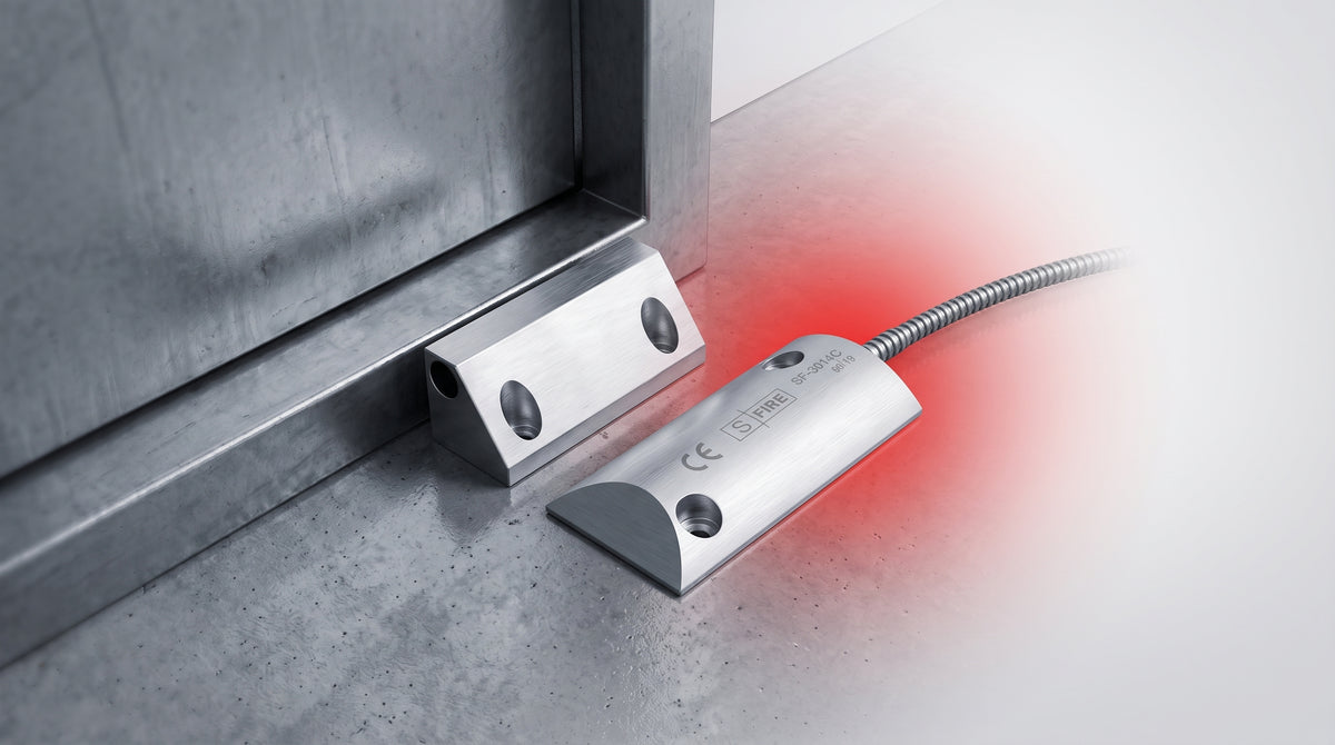 Contacto Magnético para Piso Uso Rudo / Salida Dual NC/NA / GAP 65 mm (2.5 in) / Aluminio / Cable Blindado 55 cm / UL & CE