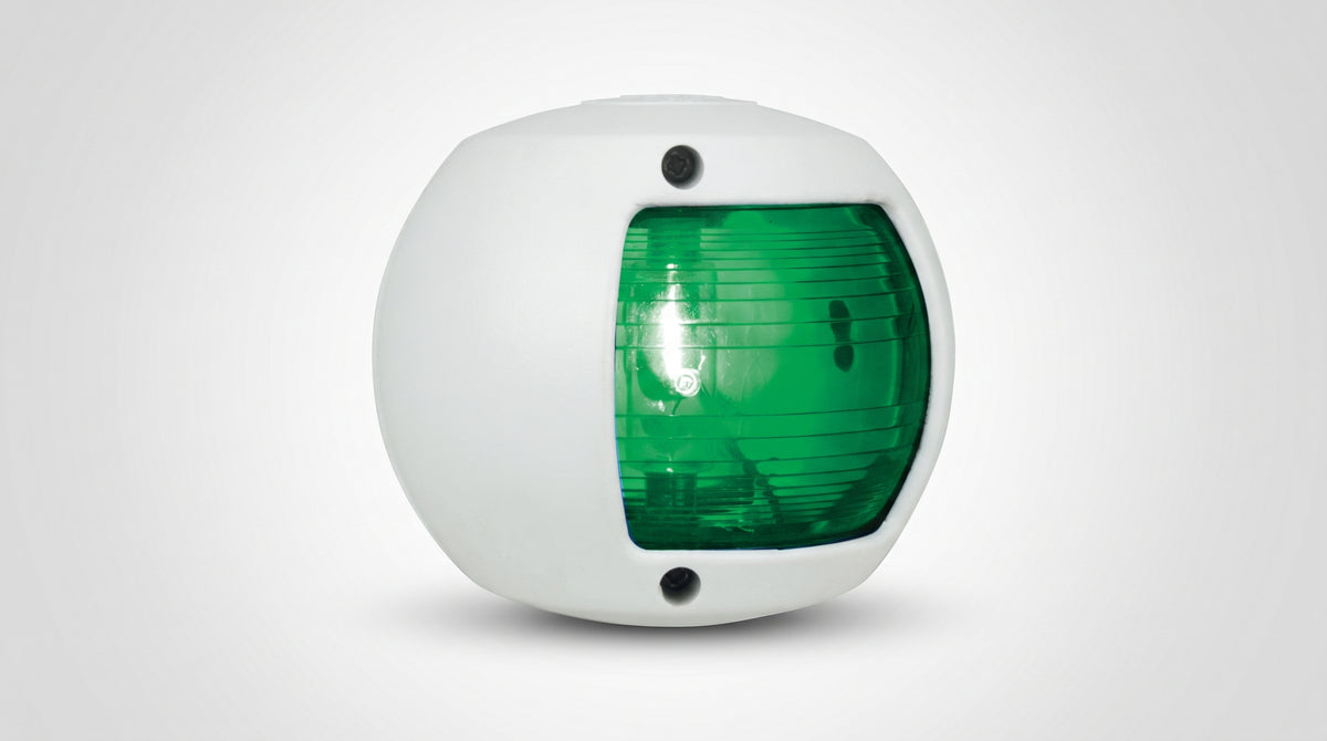Luz lateral de Navegación en Color Verde con Carcasa Blanca para Embarcaciones a Vela o a Motor de Menos de 20 Metros