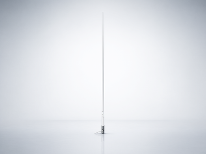 Antena Marina VHF SHAKESPEARE 5101 / Fibra de Vidrio / 6 dB / 50 W / Cable RG-58 4.5 m (15 ft) / Soporte Latón Cromado / 2.4 m (7.9 ft)