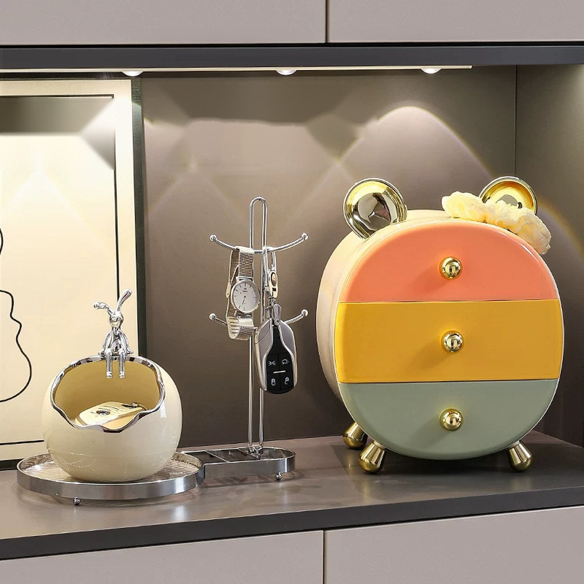 Organizadores decorativos para el recibidor: conejo u osito de cerámica, cajoneras y juegos
