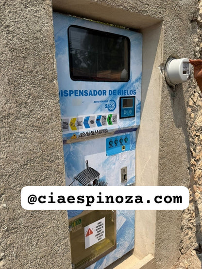 Dispensador de hielo instalado en punto de venta