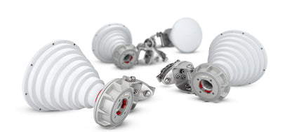 Antena Sectorial Asimétrica de 90° 4900 - 7125 MHz, 15 dBi con soporte mejorado, listas para TwisPort sin pérdida