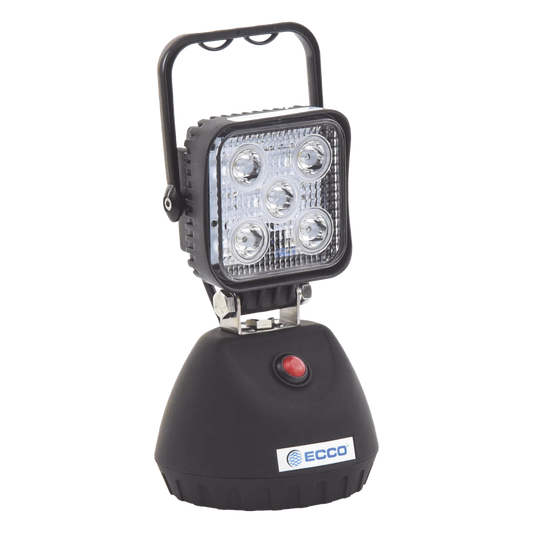 Luz de Trabajo Recargable de 5 LED, 650 Lumenes, Color Negro, Base Magnetica