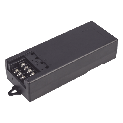 Fuente de Poder de 12 Vcc @ 5A / 4 Cámaras / FILTRO DE RUIDO ESPECIAL PARA CAMARAS 4K / Fusible Reseteable Inter Construido PTC / Protección Contra