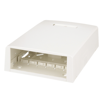 Caja de Montaje en Superficie, con Accesorio para Resguardo de Fibra Óptica, para 12 Módulos Mini-Com, Color Blanco Mate
