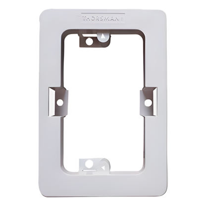 Caja Sin Fondo Universal, Color Blanco de PVC Auto Extinguible (7900-02002)