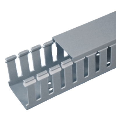 Canaleta Ranurada de PVC con Tapa, Tipo F, 57.2 mm de Ancho, 104.1 mm de Alto y 2 m de Largo, Color Gris