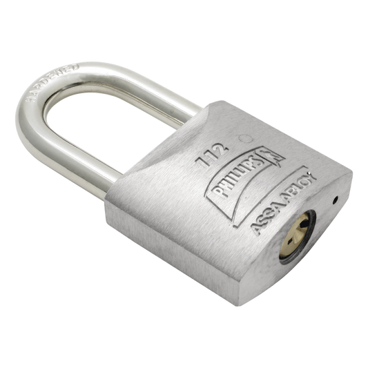 Candado Metálico de Gancho Corto / Llave PH-32 para 4 pernos de combinación / Cuenta con barreno para salida de agua.