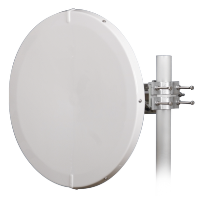 Antena Direccional de Alto Rendimiento / 30.5 ± 1 dBi / 2 ft / 5.9-7.125 GHz / Conectores RP-SMA / Alto Aislamiento al Ruido / Fácil Montaje y