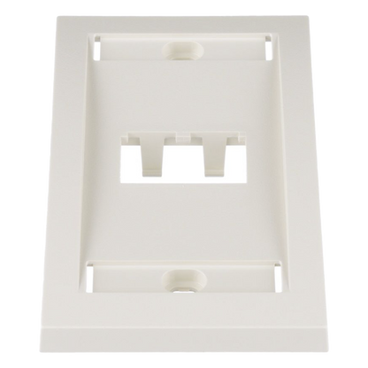 Placa de Pared Vertical Ejecutiva, Salida Para 2 Puertos Mini-Com, Con Espacios Para Etiquetas, Color Blanco Mate