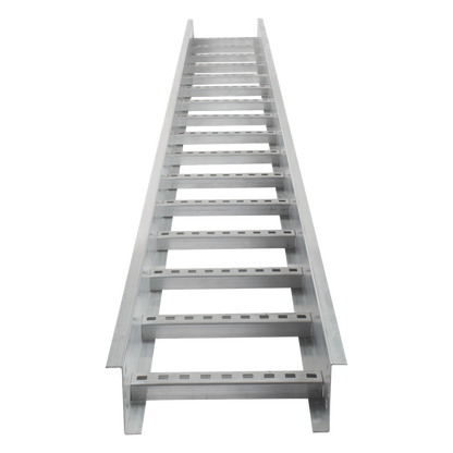 Escalera de Aluminio Portacables / Perfil Z / Peralte 3 1/4" /Paso 9" / Ancho 6" / 3.66 metros / Capacidad Máx. 137 Cables / Incluye Cople Union y