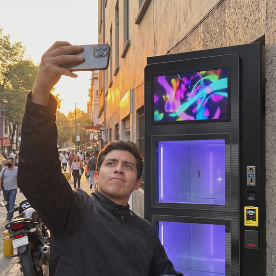 Video: estación de higienización de cascos de 2 compartimentos con pago QR o monedas