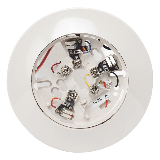 Base enchufable para detectores de humo fotoeléctrico e iónico serie 2151/1151, 4 hilos, con relé auxiliar y salida para anunciador remoto