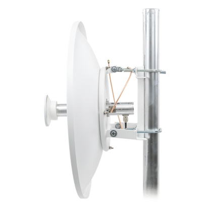 Antena Direccional de alto rendimiento / diámetro de 60 cm / 4.9-6.4 GHz / Ganancia 30 dBi / SLANT de 45 ° y 90 ° / Ideal para 30 km / Conector