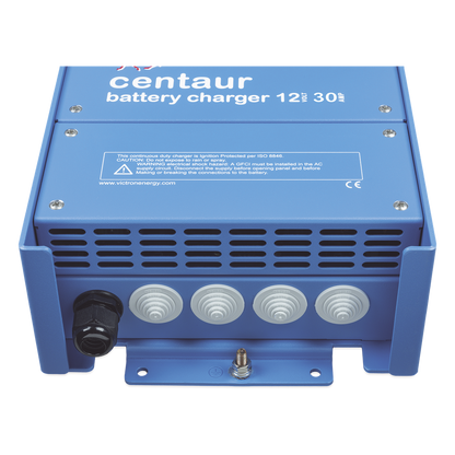 Centaur 24/30 / Cargador de Baterías 24V, 30A / Para Ambientes Marinos y Terrestres. / Bancos de 120 a 300 Ah