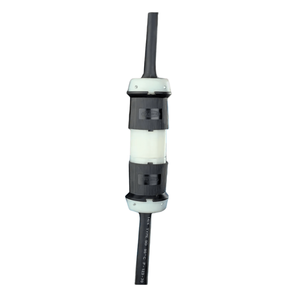 Conector Industrial con Bloqueo de Media Vuelta / 20 A 250 V CA / 2 Polos 3 Hilos / Color Blanco y Negro / Nema L6-20R.