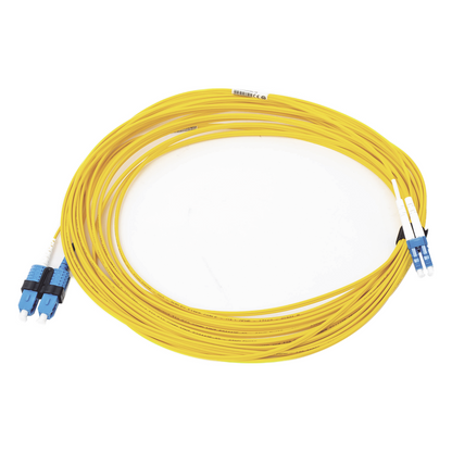 Jumper de Fibra Óptica Monomodo (OS2), XGLO, LC/UPC-SC/UPC Duplex, OFNR, Color Amarillo, 10 Metros (32.81 Pies)